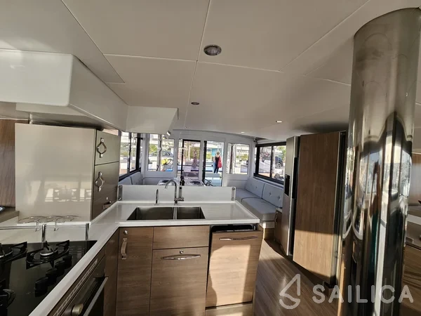 Bali 4.8  - Yacht Charter Sailica