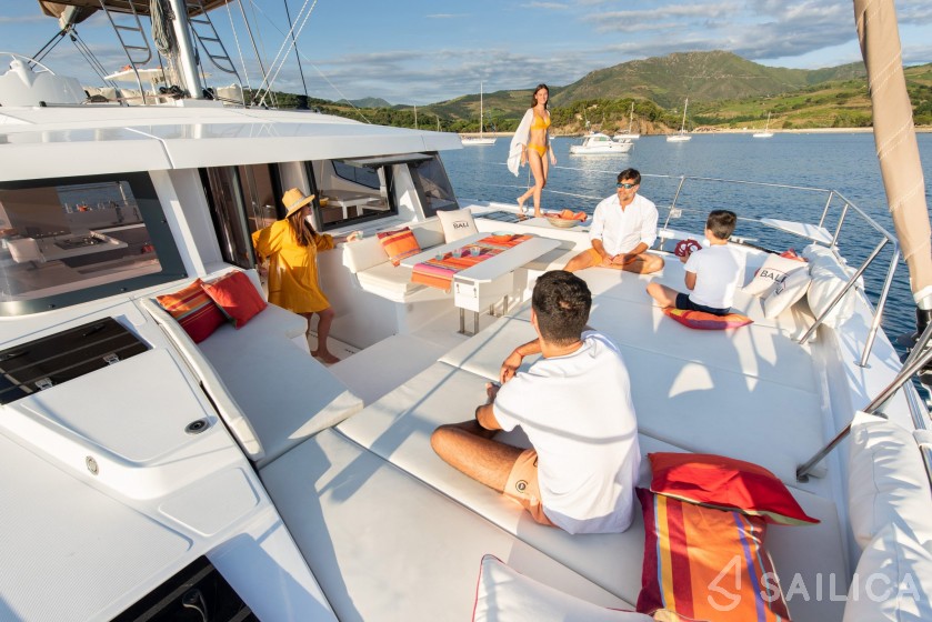 Bali 4.8  - Yacht Charter Sailica
