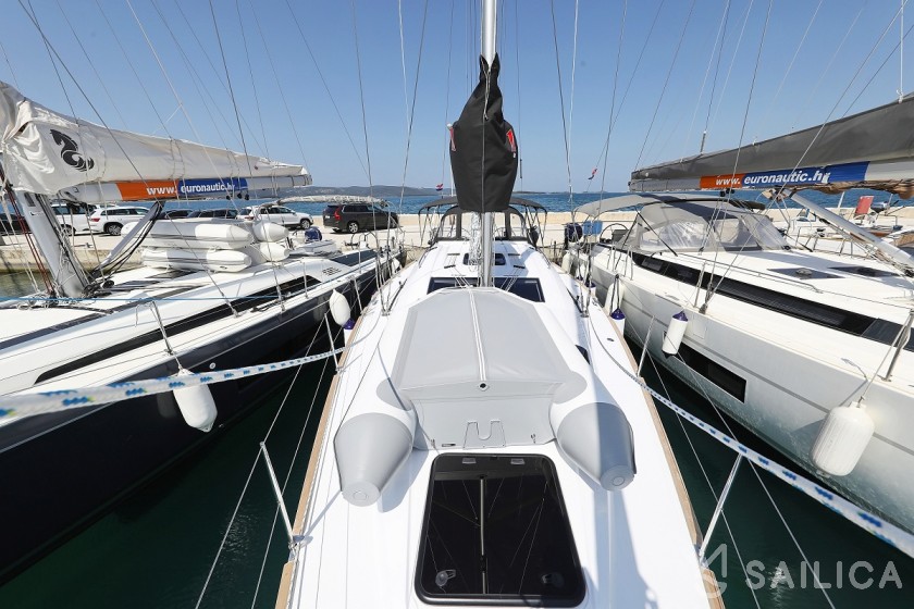 Elan Impression 45.1 - Yacht Charter Sailica