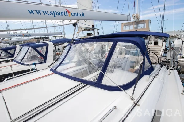 Oceanis 40.1 - Yacht Charter Sailica