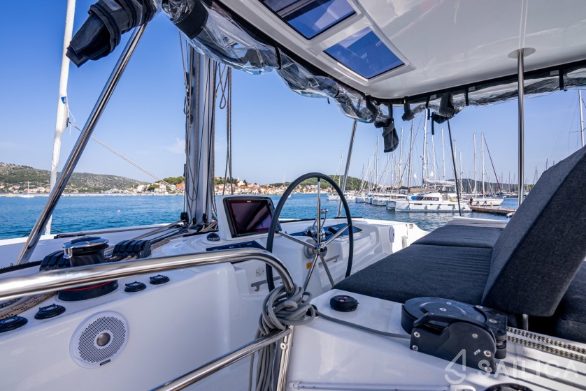 Lagoon 46  - Yacht Charter Sailica