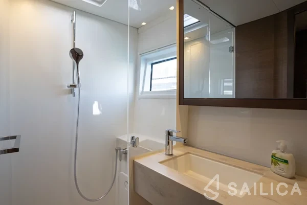Lagoon 46  - Yacht Charter Sailica