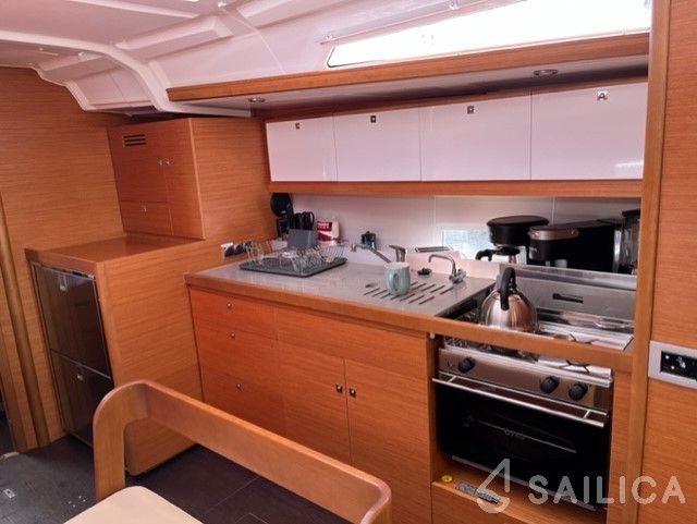 Dufour 430 - Yacht Charter Sailica