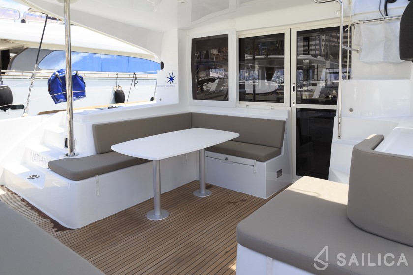 Lagoon 40 - Yacht Charter Sailica