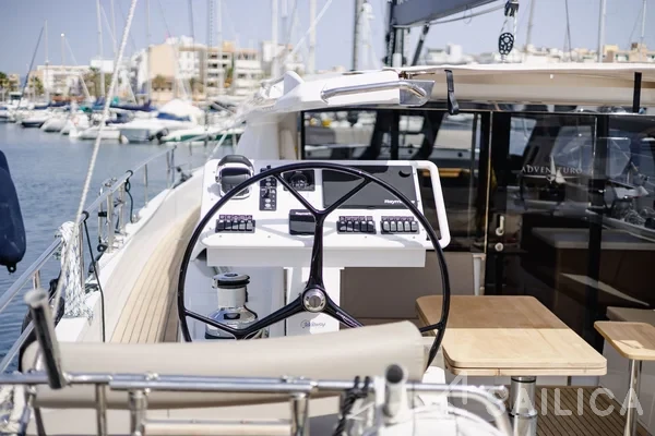 Moody 54 - Yacht Charter Sailica