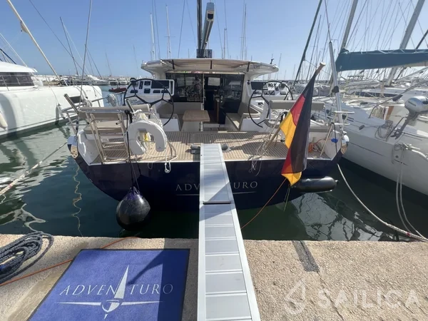 Moody 54 - Yacht Charter Sailica