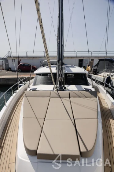 Moody 54 - Yacht Charter Sailica