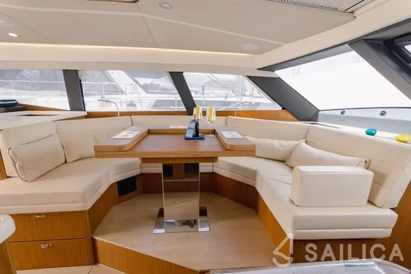 Moody 54 - Photo #86 Moody 54 - Yacht Charter Sailica