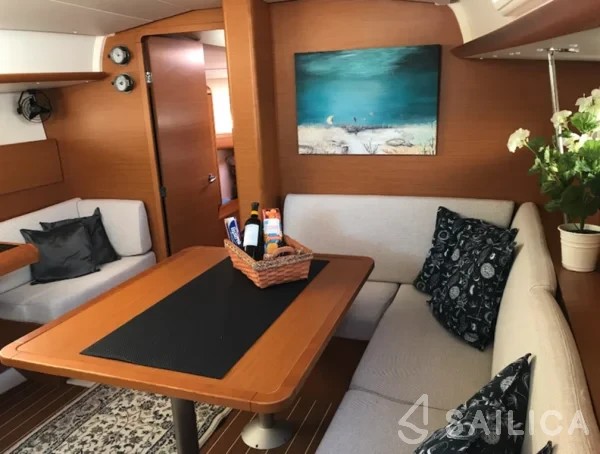 Sun Odyssey 409 - Yacht Charter Sailica