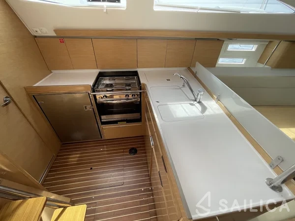 Elan 45 Impression - Yacht Charter Sailica