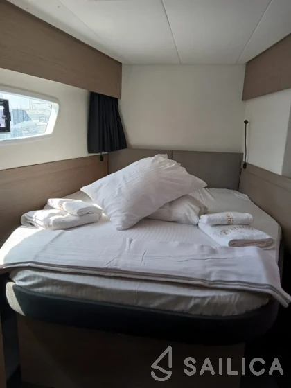 Elba 45 - Yacht Charter Sailica