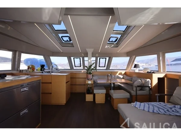 Nautitech 46 Fly - Yacht Charter Sailica
