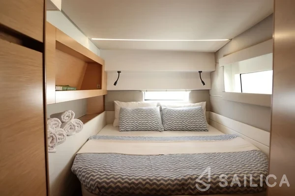 Nautitech 46 Fly - Yacht Charter Sailica