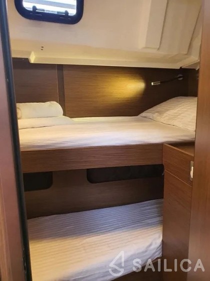 Oceanis 46.1 - Yacht Charter Sailica