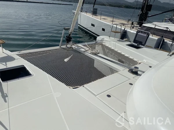 Lagoon 40 - Yacht Charter Sailica