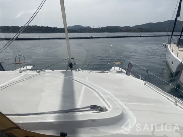 Lagoon 40 - Yacht Charter Sailica