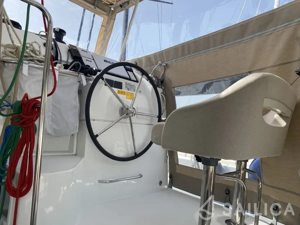 Lagoon 40 - Yacht Charter Sailica