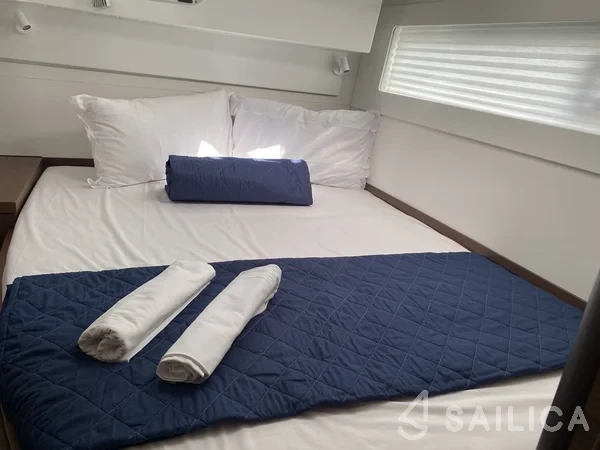 Lagoon 40 - Yacht Charter Sailica