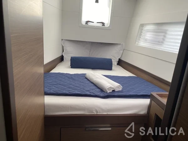Lagoon 40 - Yacht Charter Sailica