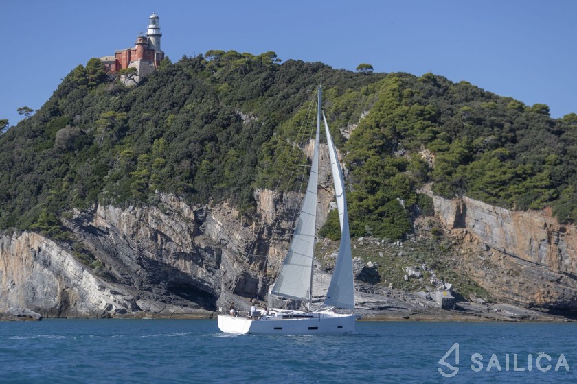 Dufour 430 - Yacht Charter Sailica