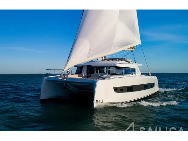 Bali 4.4 - Yacht Charter Sailica