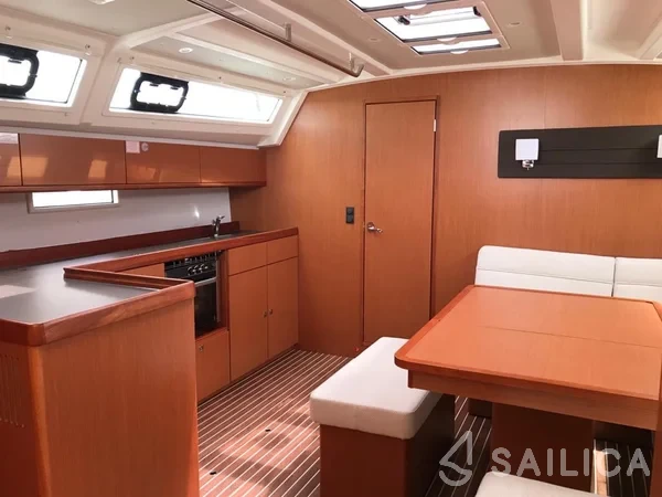 Bavaria 46 Cruiser - Yacht Charter Sailica