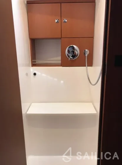 Bavaria 46 Cruiser - Yacht Charter Sailica
