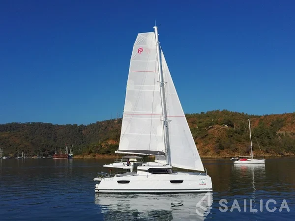 Elba 45 - Yacht Charter Sailica