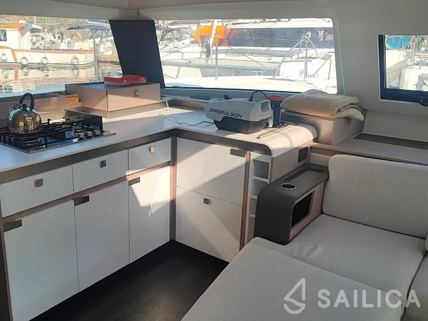 Elba 45 - Yacht Charter Sailica