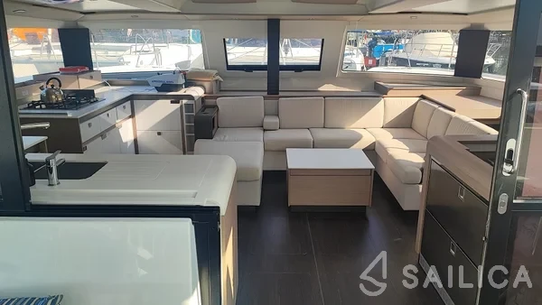 Elba 45 - Yacht Charter Sailica