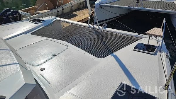 Isla 40 - Yacht Charter Sailica