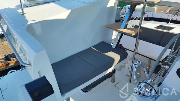 Isla 40 - Yacht Charter Sailica