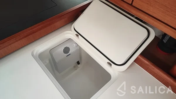 Bavaria 51 Cruiser - Yacht Charter Sailica