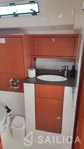 Bavaria 51 Cruiser - Yacht Charter Sailica