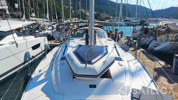 Bavaria 51 Cruiser - Yacht Charter Sailica