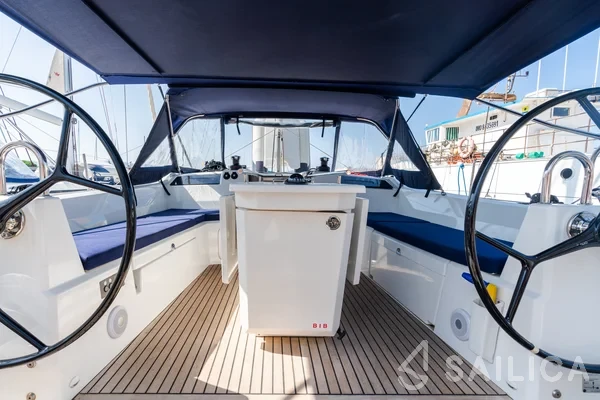 Oceanis 40.1 - Yacht Charter Sailica