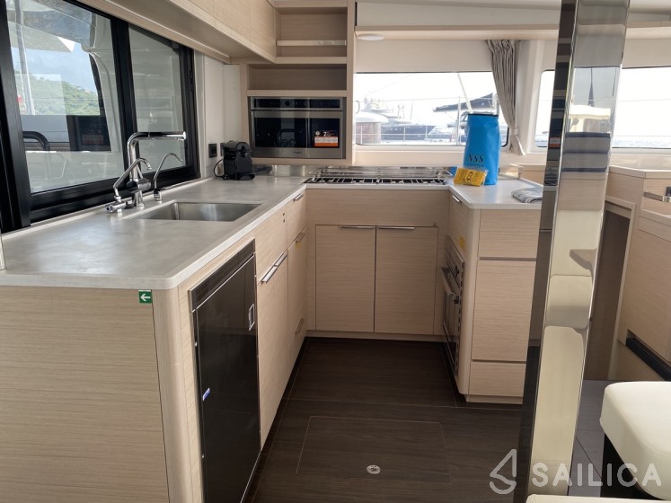 Lagoon 46  - Yacht Charter Sailica