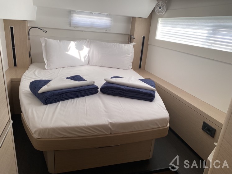Lagoon 46  - Yacht Charter Sailica