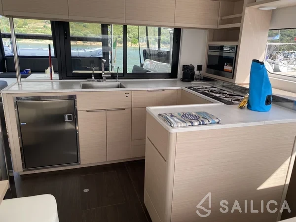 Lagoon 46  - Yacht Charter Sailica