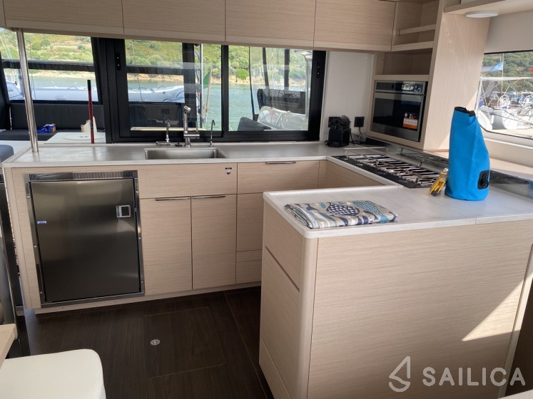 Lagoon 46  - Yacht Charter Sailica