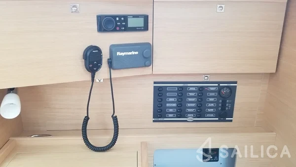 Dufour 360 GL - Yacht Charter Sailica