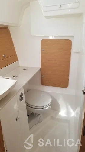 Dufour 360 GL - Yacht Charter Sailica