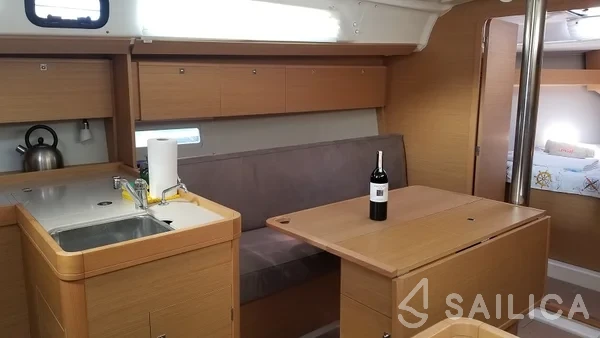 Dufour 360 GL - Yacht Charter Sailica