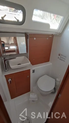 Dufour 360 - Yacht Charter Sailica