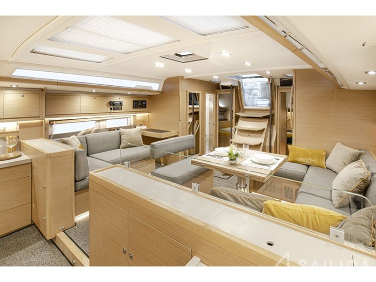Dufour 530 - Yacht Charter Sailica