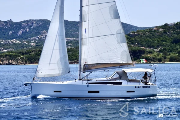 Dufour 430 - Yacht Charter Sailica
