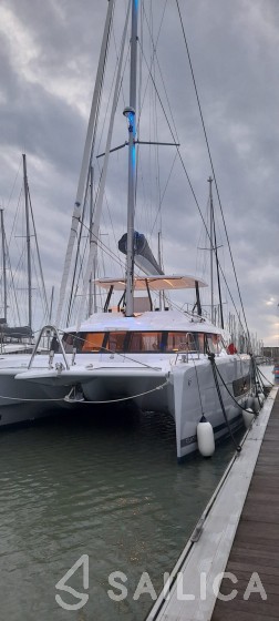 Oceanis 51.1 - Yacht Charter Sailica