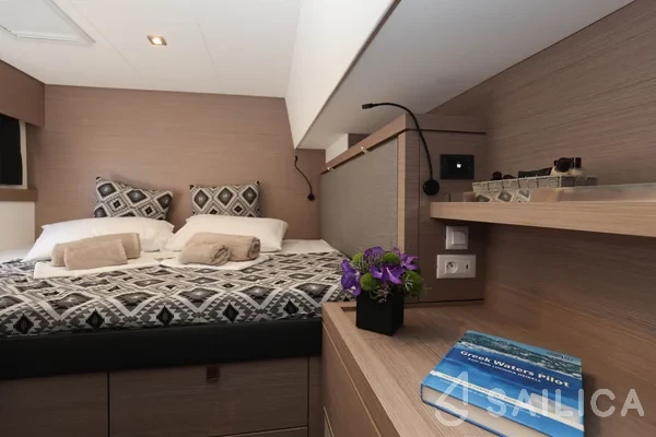 Tanna 47 - Yacht Charter Sailica