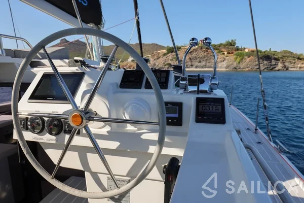 Tanna 47 - Yacht Charter Sailica