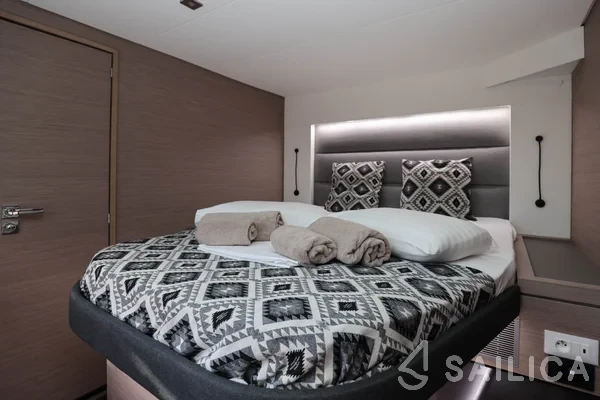 Tanna 47 - Yacht Charter Sailica